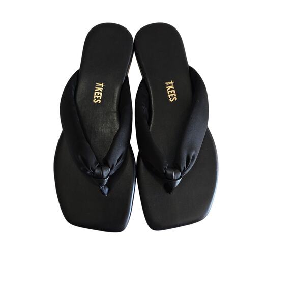 TKEES Leather Square Toe Lily Flat Sandals, Satin Strap, Black Size 7 NWOB - Picture 1 of 9